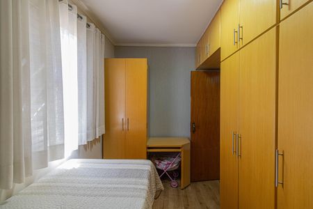 Casa à venda com 180m², 4 quartos e 2 vagas Casa à venda com 180m², 4 quartos e 2 vagasQuarto 2