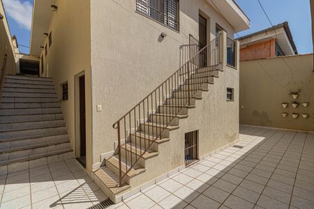 Casa à venda com 180m², 4 quartos e 2 vagas Casa à venda com 180m², 4 quartos e 2 vagasQuintal