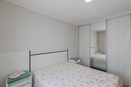 Casa à venda com 180m², 4 quartos e 2 vagas Casa à venda com 180m², 4 quartos e 2 vagasSuíte