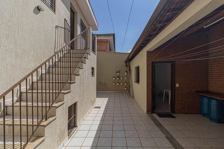 Casa à venda com 180m², 4 quartos e 2 vagas Casa à venda com 180m², 4 quartos e 2 vagasQuintal