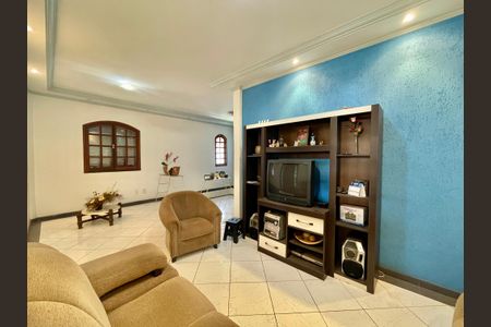 Casa à venda com 3 quartos, 400m² em Bom Jesus, Belo Horizonte