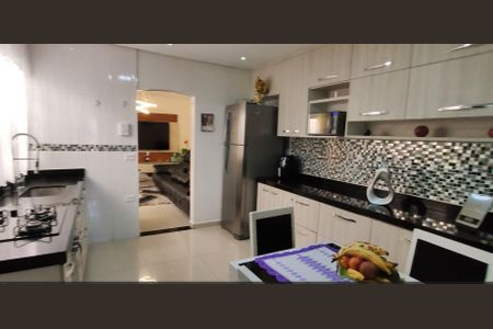 Casa para alugar com 165m², 1 quarto e sem vagaCozinha