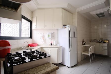 Apartamento para alugar com 113m², 4 quartos e 3 vagasCozinha