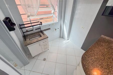 Cozinha de apartamento para alugar com 2 quartos, 38m² em Liberdade, São Paulo