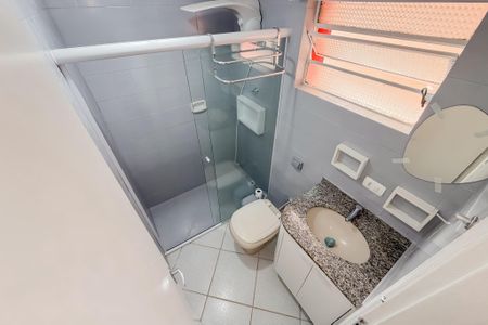Banheiro e Área de Serviço de apartamento para alugar com 2 quartos, 38m² em Liberdade, São Paulo
