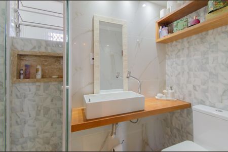 Banheiro de apartamento para alugar com 1 quarto, 62m² em Planalto Paulista, São Paulo
