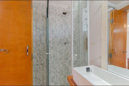 Banheiro de apartamento para alugar com 1 quarto, 62m² em Planalto Paulista, São Paulo