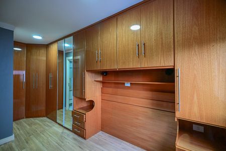 Apartamento para alugar com 65m², 2 quartos e 1 vagaSuíte