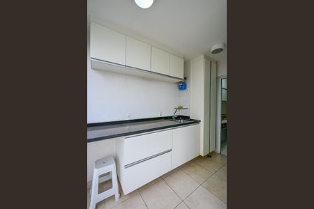 Apartamento para alugar com 65m², 2 quartos e 1 vagaÁrea de Serviço 