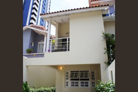 Casa à venda com 180m², 3 quartos e 2 vagasFoto 02