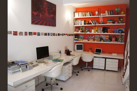 Casa à venda com 180m², 3 quartos e 2 vagasFoto 05