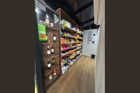 Apartamento para alugar com 48m², 2 quartos e 1 vaga Apartamento para alugar com 48m², 2 quartos e 1 vagaMini mercado