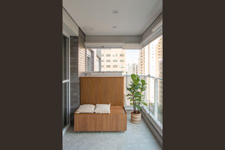 Apartamento à venda com 66m², 2 quartos e 1 vaga Apartamento à venda com 66m², 2 quartos e 1 vagaVaranda