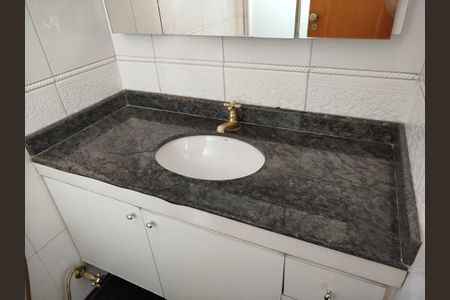 Apartamento à venda com 75m², 3 quartos e 1 vaga Apartamento à venda com 75m², 3 quartos e 1 vagaBanheiro 1- suíte