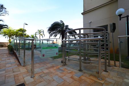 Apartamento à venda com 49m², 2 quartos e 1 vaga Apartamento à venda com 49m², 2 quartos e 1 vagaÁrea comum - Piscina