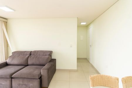 Sala de apartamento à venda com 2 quartos, 49m² em Vila Paiva, São Paulo