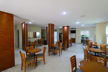 Apartamento à venda com 49m², 2 quartos e 1 vaga Apartamento à venda com 49m², 2 quartos e 1 vagaÁrea comum - Salão de festas
