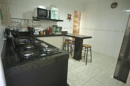 Casa à venda com 127m², 3 quartos e 2 vagasCozinha 