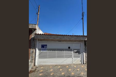 Casa à venda com 127m², 3 quartos e 2 vagasFachada