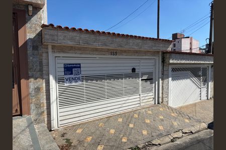 Casa à venda com 127m², 3 quartos e 2 vagasFachada