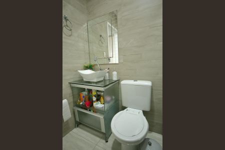 Casa à venda com 127m², 3 quartos e 2 vagasBanheiro  2 