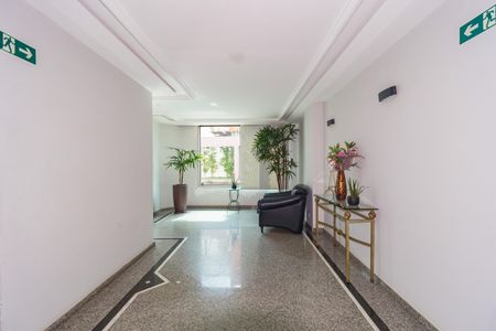 Apartamento à venda com 112m², 3 quartos e 2 vagasHall social