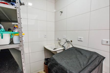 Casa à venda com 222m², 3 quartos e 2 vagas Casa à venda com 222m², 3 quartos e 2 vagasÁrea de Serviço