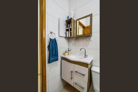 Casa à venda com 222m², 3 quartos e 2 vagas Casa à venda com 222m², 3 quartos e 2 vagasBanheiro Social 2