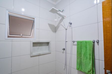 Casa à venda com 222m², 3 quartos e 2 vagas Casa à venda com 222m², 3 quartos e 2 vagasBanheiro Social 1