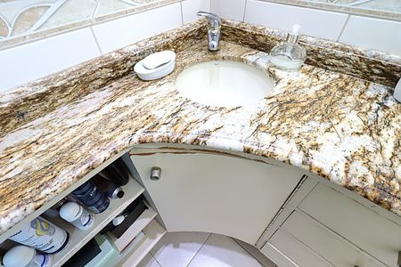 Apartamento à venda com 151m², 2 quartos e 1 vagaBanheiro da Suíte