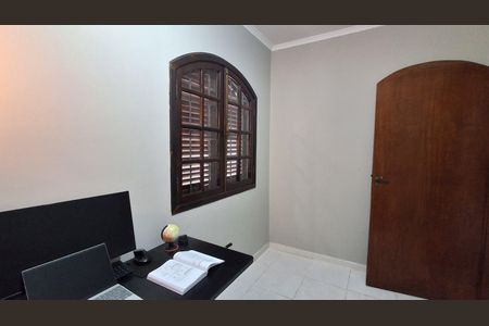 Casa à venda com 125m², 3 quartos e 2 vagas Casa à venda com 125m², 3 quartos e 2 vagasQuarto 2