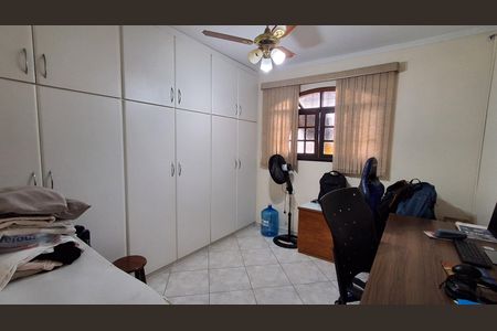 Casa à venda com 125m², 3 quartos e 2 vagas Casa à venda com 125m², 3 quartos e 2 vagasQuarto 3