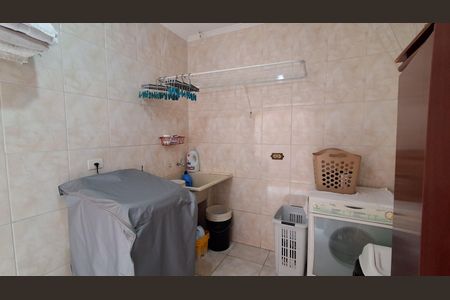 Casa à venda com 125m², 3 quartos e 2 vagas Casa à venda com 125m², 3 quartos e 2 vagasÁrea de Serviço