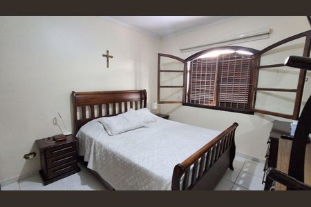 Casa à venda com 125m², 3 quartos e 2 vagas Casa à venda com 125m², 3 quartos e 2 vagasSuíte