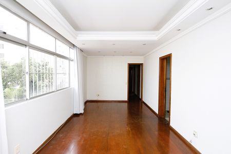 Sala de apartamento para alugar com 3 quartos, 110m² em Padre Eustáquio, Belo Horizonte