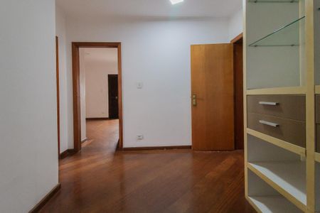 Apartamento para alugar com 300m², 4 quartos e 3 vagasCloset