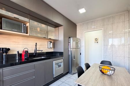 Apartamento à venda com 65m², 2 quartos e 1 vagaCozinha 