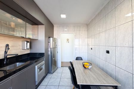 Apartamento à venda com 65m², 2 quartos e 1 vagaCozinha 