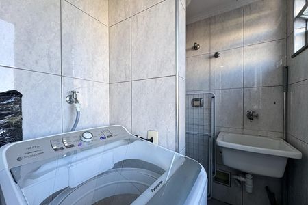 Apartamento à venda com 65m², 2 quartos e 1 vagaÁrea de Serviço