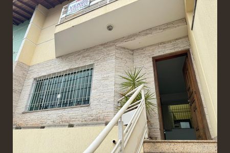 Casa à venda com 195m², 3 quartos e 4 vagasVaranda