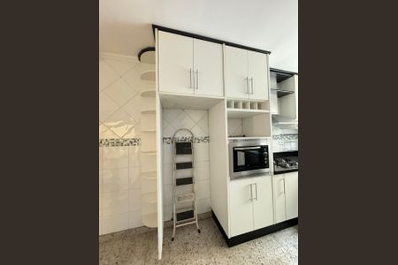 Casa à venda com 195m², 3 quartos e 4 vagasCozinha