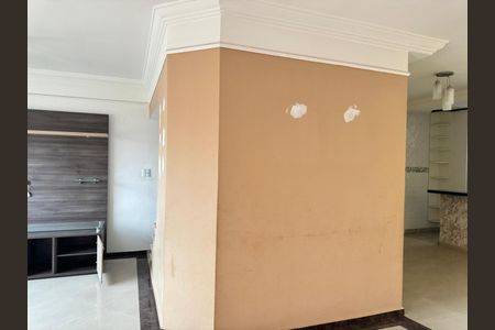 Sala de casa à venda com 3 quartos, 195m² em Vila Romero, São Paulo