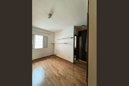 Casa à venda com 195m², 3 quartos e 4 vagasQuarto