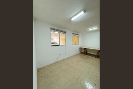 Sala de casa à venda com 3 quartos, 195m² em Vila Romero, São Paulo