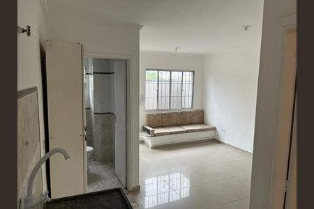 Cozinha de casa para alugar com 1 quarto, 60m² em Vila Nova Mazzei, São Paulo