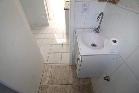 Banheiro de casa para alugar com 1 quarto, 60m² em Vila Nova Mazzei, São Paulo