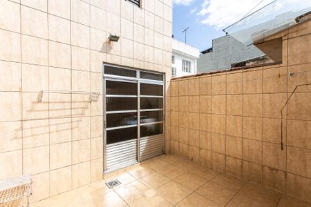 Casa à venda com 157m², 3 quartos e 1 vaga Casa à venda com 157m², 3 quartos e 1 vagaQuintal