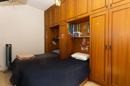 Casa à venda com 157m², 3 quartos e 1 vaga Casa à venda com 157m², 3 quartos e 1 vagaQuarto 2