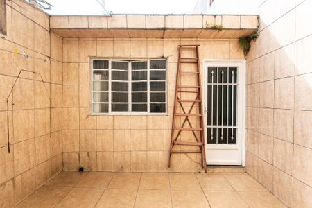 Casa à venda com 157m², 3 quartos e 1 vaga Casa à venda com 157m², 3 quartos e 1 vagaQuintal