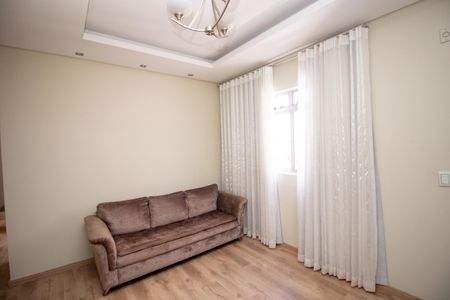 Sala de apartamento à venda com 3 quartos, 120m² em Centro, Contagem